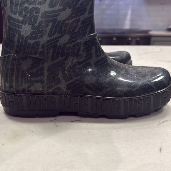 Used Women’s UGG Rain Boots Size 9 US - Picture 6 of 6